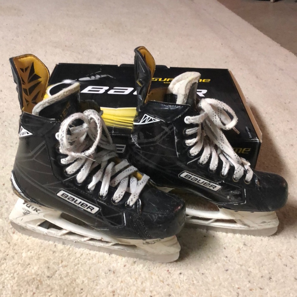 Men’s Bauer Supreme S180 hockey skates